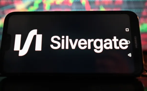 从荣光中坠落，一文浅谈Silvergate崩溃的根本原因