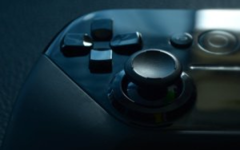 任天堂还是Steam？去中心化游戏平台的发展路径解析